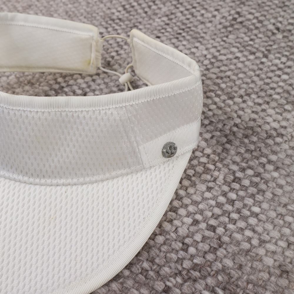 Lululemon Mesh Visor Women One Size White Good Adjustable Bungee Logo Charm